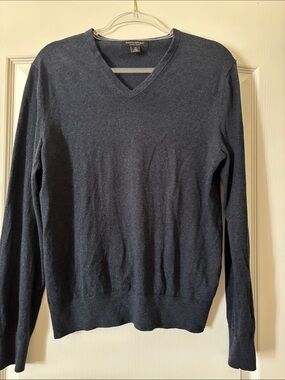 Banana Republic Luxury Blend Men’s V-Neck Sweater - Dark Navy